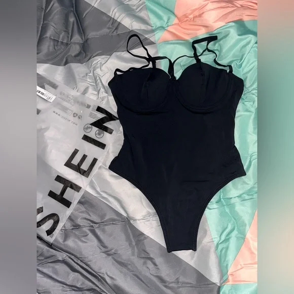 MAKE AN OFFER!! SHEIN Cut Out Underwire Shapewear Bodysuit - Picture 4 of 7